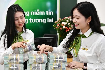 4 'ông lớn' ngân hàng nắm hơn một nửa tiền gửi của 28 nhà băng