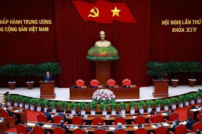 Bộ Chính trị: Kiên quyết chống lợi ích nhóm, bè phái, chạy chức, chạy quyền