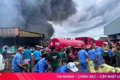 Lào khẩn trương khắc phục hậu quả vụ cháy lớn tại chợ ở Khăm Muồn