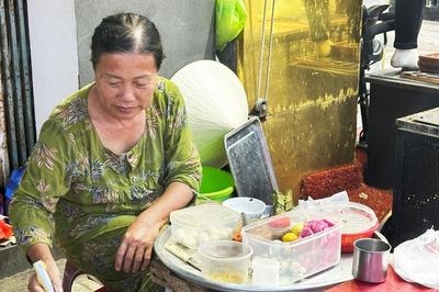 Vị quê níu giữ nhịp phố