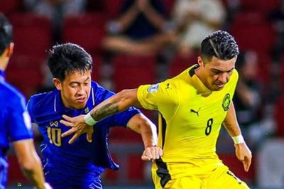 Thái Lan hạ Malaysia 2-0: Bài kiểm tra bản lĩnh và kịch bản nghẹt thở tại bảng B