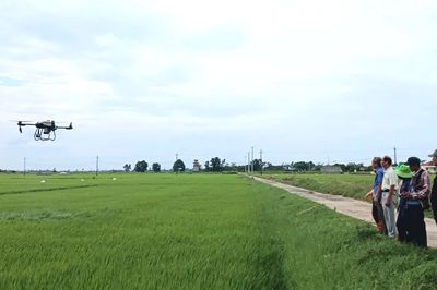 Đổi mới tư duy sản xuất để giữ vụ mùa thắng lợi