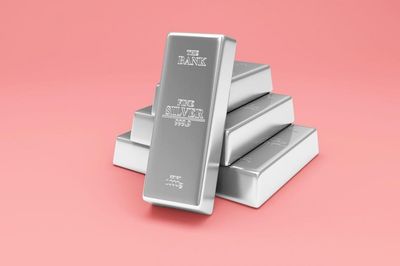 Ngày 2/8: Giá bạc phiên cuối tuần điều chỉnh giảm