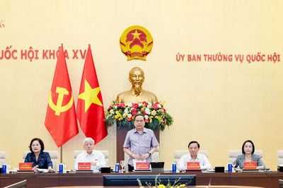 Kỳ họp không thường lệ phải ghi dấu bằng niềm tin được củng cố và những động lực phát triển mới được mở ra