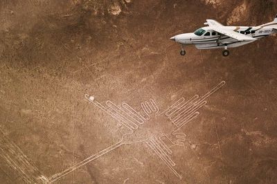 Máy bay chở khách du lịch rơi gần đường vẽ Nazca, 13 người thiệt mạng