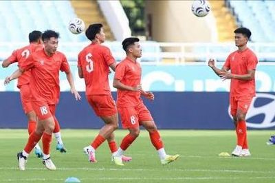 Đội tuyển Việt Nam chỉ tập một buổi duy nhất ở Indonesia