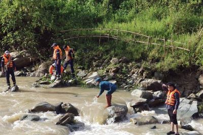 Mưa lớn cuốn trôi 3 chị em ở Sơn La