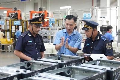 Hậu kiểm hải quan: Giảm rủi ro pháp lý cho doanh nghiệp gia công, chế xuất