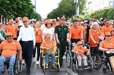 TPHCM: Hơn 5.000 người đi bộ lan tỏa nghị lực sống của những nạn nhân chất độc da cam