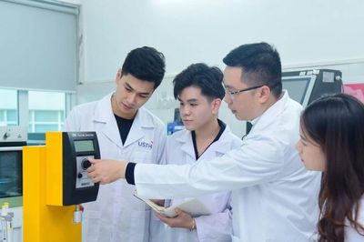 30% thí sinh xuất sắc theo từng nhóm ngành đào tạo khoa học công nghệ có cơ hội nhận học bổng