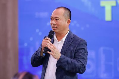 Ông Đoàn Văn Hiểu Em muốn gom tiếp cổ phiếu DMX ngay ngày lên sàn