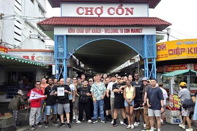 Thủy thủ tàu sân bay USS George Washington trải nghiệm văn hóa, ẩm thực Đà Nẵng