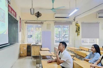 Tất cả giáo viên được tập huấn dạy học theo bộ sách giáo khoa thống nhất