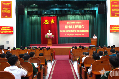 Nâng cao hơn nữa trình độ chuyên môn cho đội ngũ cán bộ chuyên ngành Tàu trong toàn quân