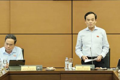 Các ĐBQH góp ý: Đổi mới thủ tục hải quan, tạo thuận lợi cho doanh nghiệp