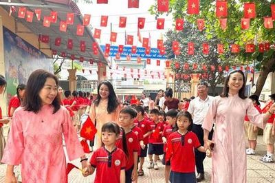 Bộ Nội vụ sẽ hướng dẫn chế độ, chính sách đối với giáo viên và viên chức sau sắp xếp trường học