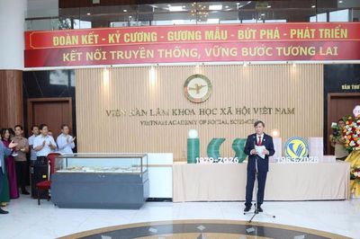 Khai mạc Trưng bày 'Kết nối truyền thống – Vững bước tương lai'