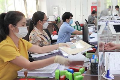 Mở rộng nguồn tiếp nhận công chức, bổ sung quy định mới về xếp lương và bổ nhiệm