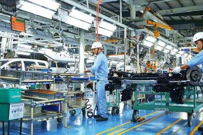 PMI tháng 7 đạt 52,9 điểm, ngành sản xuất Việt Nam khởi sắc