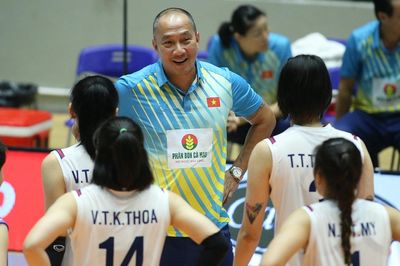 HLV Nguyễn Tuấn Kiệt bất ngờ rút lui ở chặng 2 SEA V Cup 2026