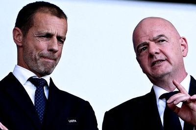 Chủ tịch FIFA, Infantino: Toan tính và cuộc khủng hoảng không ngờ