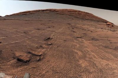 NASA phát hiện 'biển đa giác' bí ẩn trên sao Hỏa