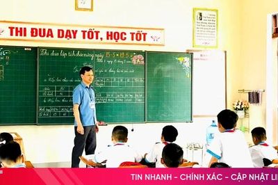 Sắp xếp trường học: Không còn là hiệu trưởng, vẫn trọn lòng với học trò