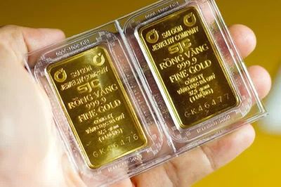Giá vàng trong nước đi ngang, SJC giao dịch ở ngưỡng 141 triệu đồng