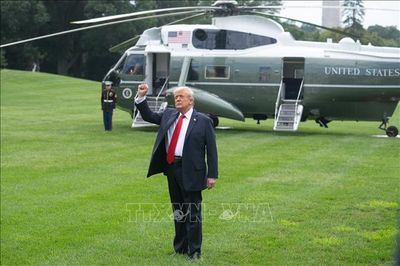Tổng thống Mỹ Donald Trump tuyên bố có thể bắt đầu đàm phán với Iran vào chiều 3/8