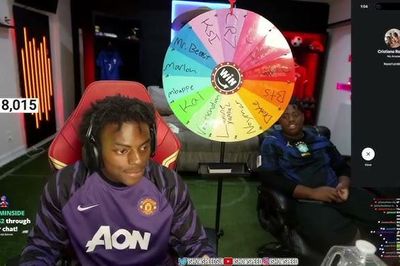 Gọi video cho Cristiano Ronaldo, IShowSpeed 'muối mặt' trước 60 triệu fan