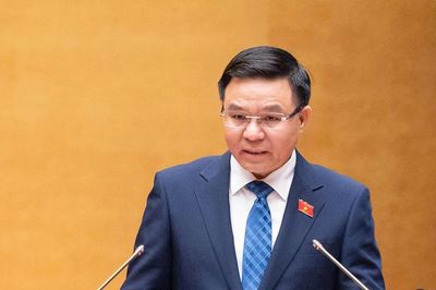 Hoàn thiện khung pháp lý, khơi thông nguồn lực phát triển ngành dầu khí
