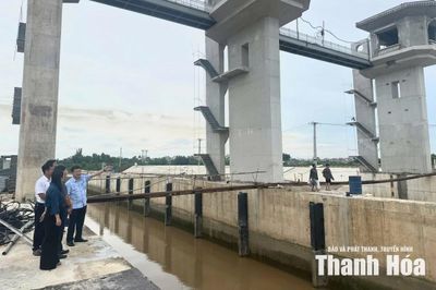 Kiểm tra công tác phòng, chống thiên tai tại các xã Hậu Lộc, Triệu Lộc, Đông Thành, Hoa Lộc và Vạn Lộc