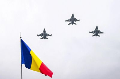 F-16 Romania xuất kích sau vụ UAV Nga xâm nhập không phận