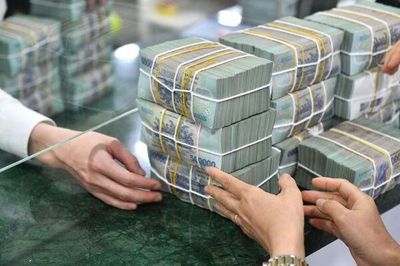 Những ngân hàng nào đang bơm mạnh vốn cho vay kinh doanh bất động sản?
