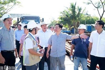 Chủ tịch UBND tỉnh Hồ Văn Mừng: Chấm dứt hợp đồng với nhà thầu vi phạm, chậm tiến độ