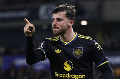 Carrick biến Mason Mount thành tiền vệ trung tâm: Tín hiệu cách mạng tại Man Utd
