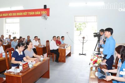 Khảo sát, vận động người dân đồng thuận bàn giao giải phóng mặt bằng thực hiện dự án tại xã Cam Lâm
