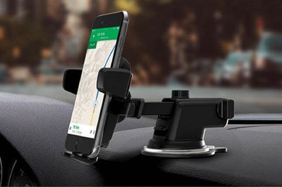 5 phụ kiện ô tô giá rẻ nên có trong xe