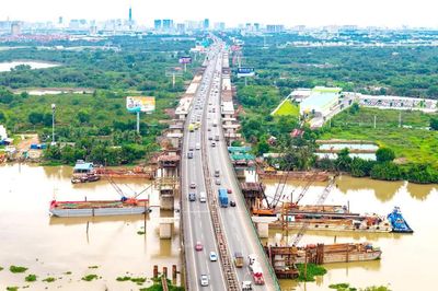 Biến động giá bất thường: Khi nào được sửa đổi hợp đồng xây dựng?