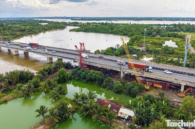 Tiếp tục hoàn thiện cơ chế phân cấp, tạo thêm dư địa chủ động cho địa phương trong phân bổ nguồn lực
