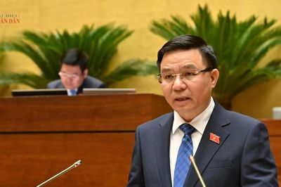 Từng bước mở rộng không gian phát triển của ngành dầu khí gắn với dịch vụ kỹ thuật cao và năng lượng ngoài khơi