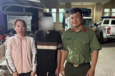 Công an phường kịp thời cứu hộ thiếu niên kẹt tại cống nước