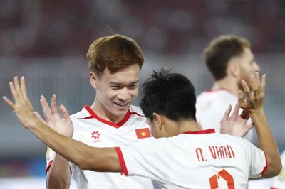 Indonesia 0-3 Việt Nam: Hoàng Đức và lời giải tuyến giữa