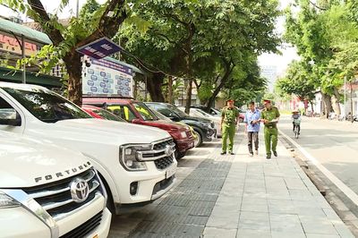 Phường Cửa Nam tăng cường kiểm tra điểm trông giữ phương tiện