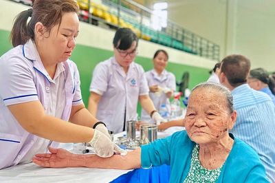 Thành phố Hồ Chí Minh có 7 địa phương đạt tỷ lệ khám sức khỏe toàn dân trên 30%