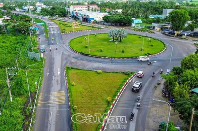 Bất cập hạ tầng tại vòng xoay Cầu Sập, tiềm ẩn nguy cơ tai nạn