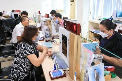 Công nhân, viên chức quốc phòng thôi việc được cộng 2,5 điểm khi thi công chức
