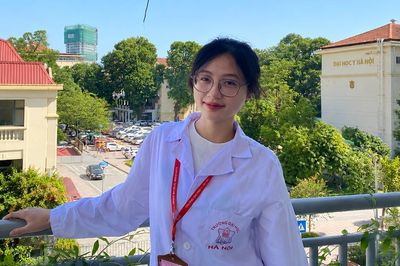 Hành trình đến thực tiễn lâm sàng của tân thủ khoa Dinh dưỡng Đại học Y Hà Nội