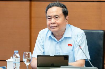 Chủ tịch Quốc hội: Tiếp tục rà soát để cắt giảm thực chất điều kiện đầu tư kinh doanh