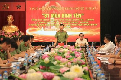 Chương trình nghệ thuật '81 mùa bình yên' tôn vinh Công an Thủ đô